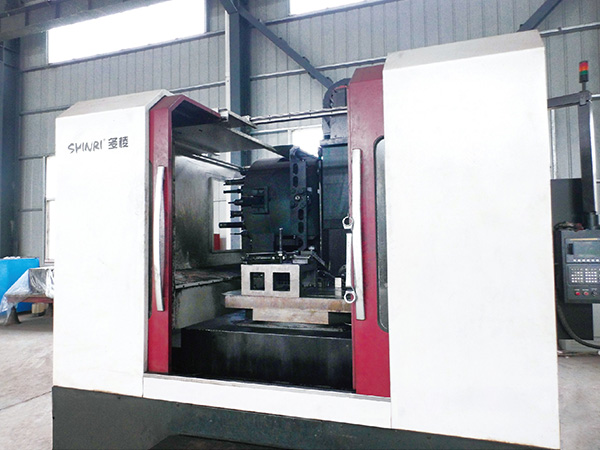 廠區(qū)內(nèi)景